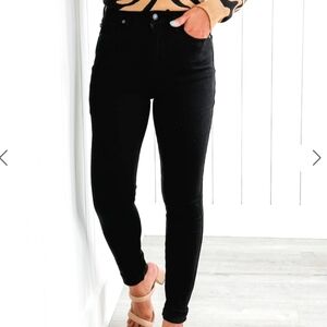 Judy Blue Black Skinny jean